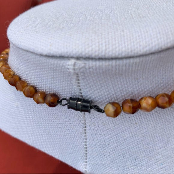 Handcrafted tiger’s eye necklace - Amber shell beads - new - Picture 9 of 13